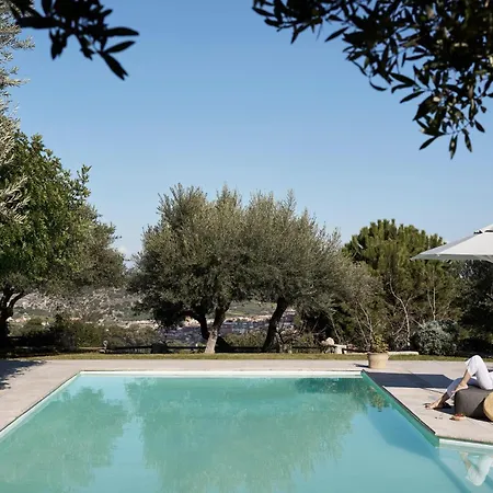 Eliathos Hillside Retreat アパート